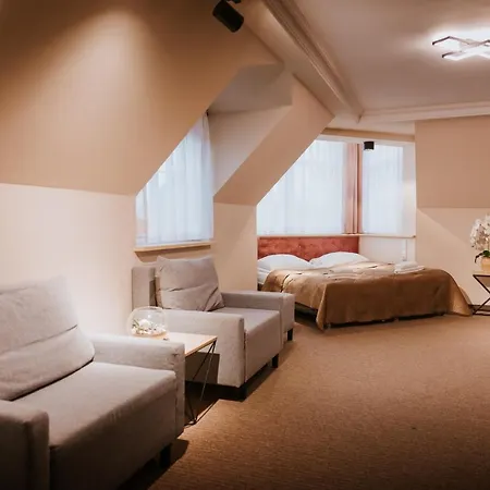 Palladium Hotel apartamentowy 3*