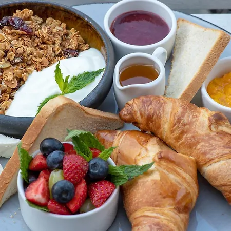Palladium Frühstückspension 3*