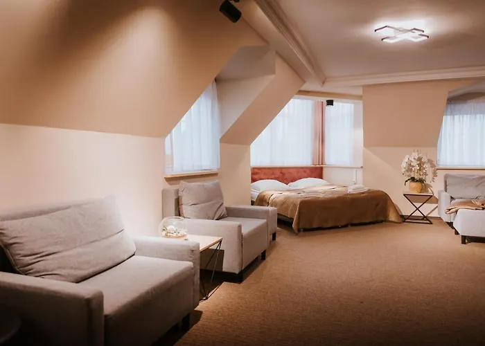 Palladium アパートホテル 3*